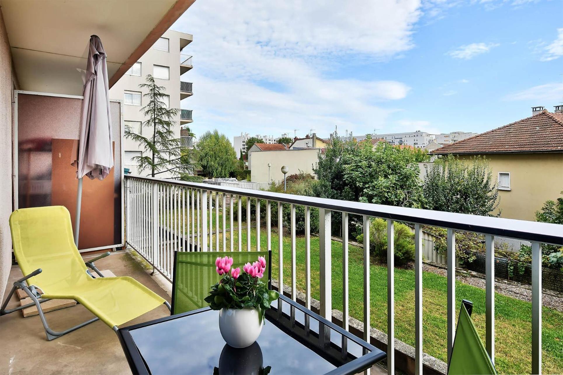 Villeurbanne La Doua / Insa Exterior photo